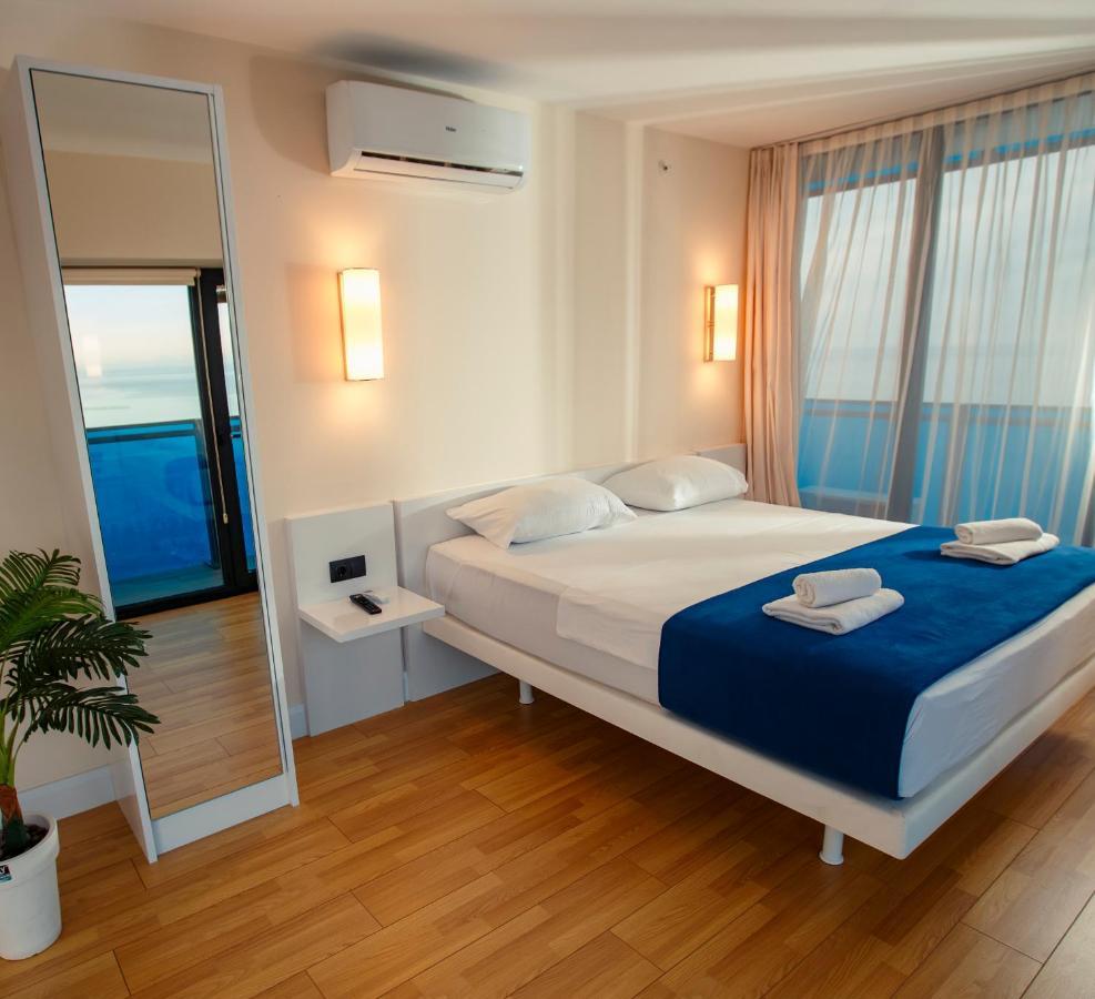 Orbi City Skyscraper With Sea View Batumi Exterior foto